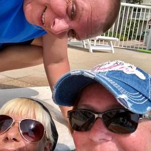 Meet your Posher, Debbie